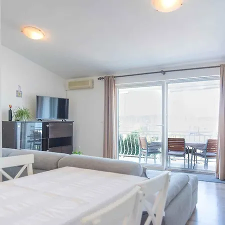 Appartement In 8034